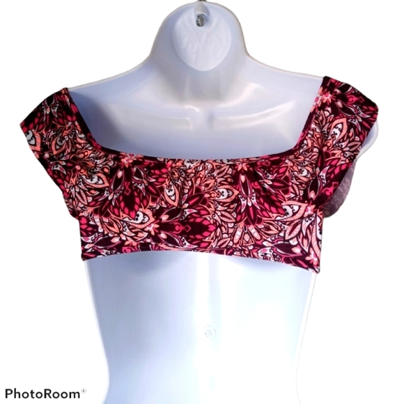 🌺 Rue Bleu by Rue 21  Ruffle Swim Bikini Top. - Picture 2 of 10